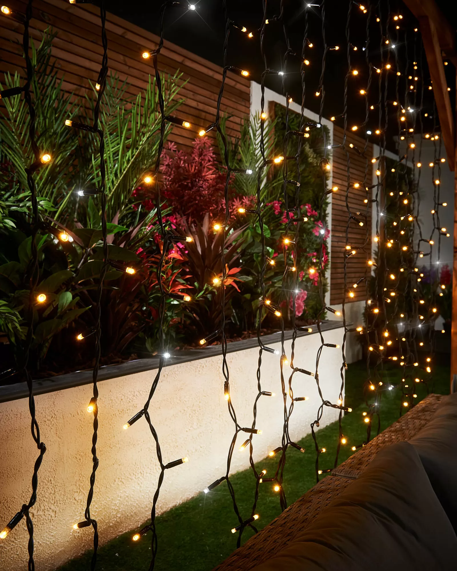 WeRChristmas Link Pro | Curtain & Net Lights^LINK PRO LED Curtain Lights, Black Cable, 2.5 M Drop, Warm White / White
