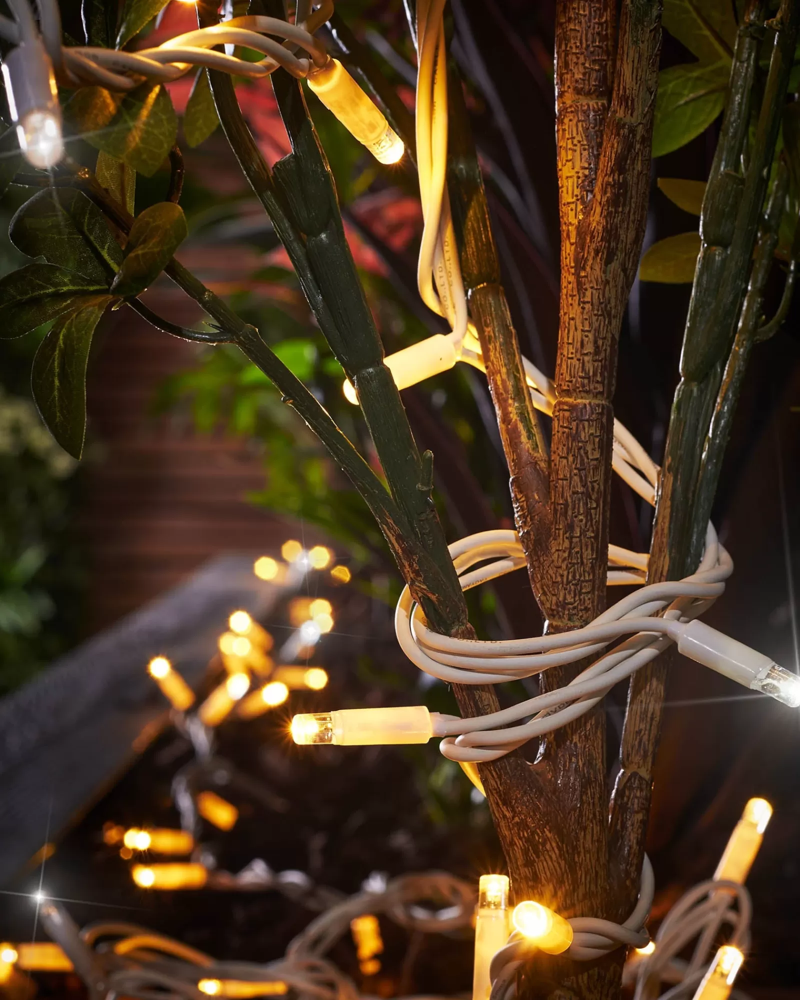 WeRChristmas Link Pro | Connectable Lights^LINK PRO Twinkle LED String Lights, White Cable, Warm White / White