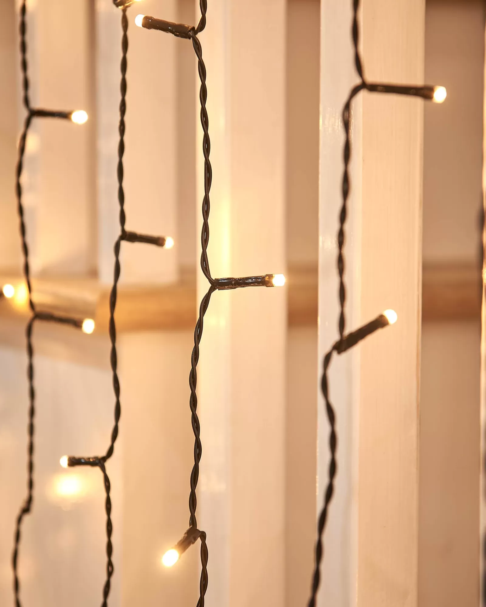 WeRChristmas Link Up | Curtain & Net Lights^LINK UP LED Curtain Lights, Black Cable, 1 M X 1.2 M, Warm White