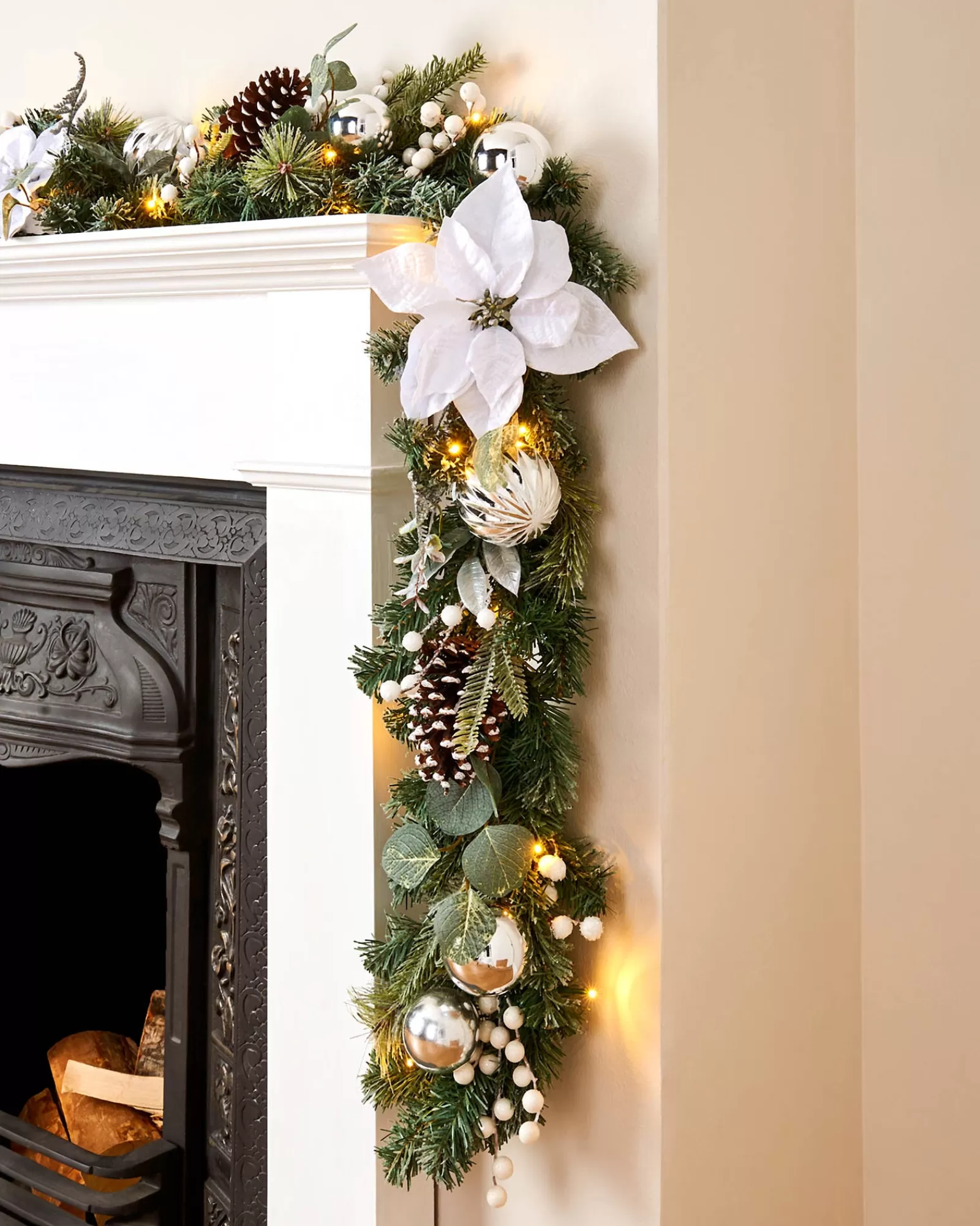 WeRChristmas Decorated Garlands | Pre Lit Garlands^Pre-Lit Decorated Frosted Garland, White/Silver, 9 Ft