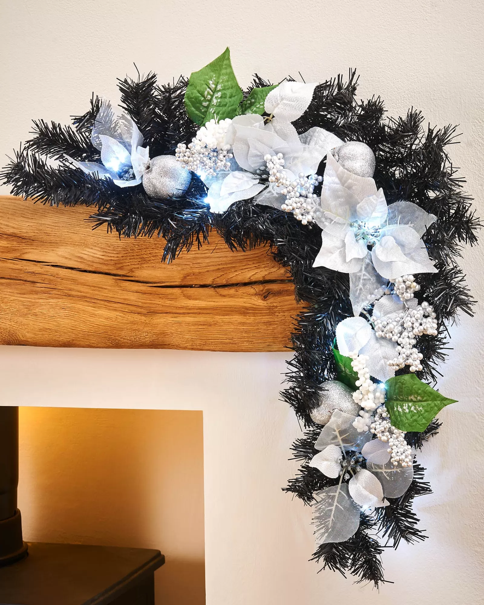 WeRChristmas Decorated Garlands | Pre Lit Garlands^Pre-Lit Decorated Garland Arch, Black/Silver, 3 Ft