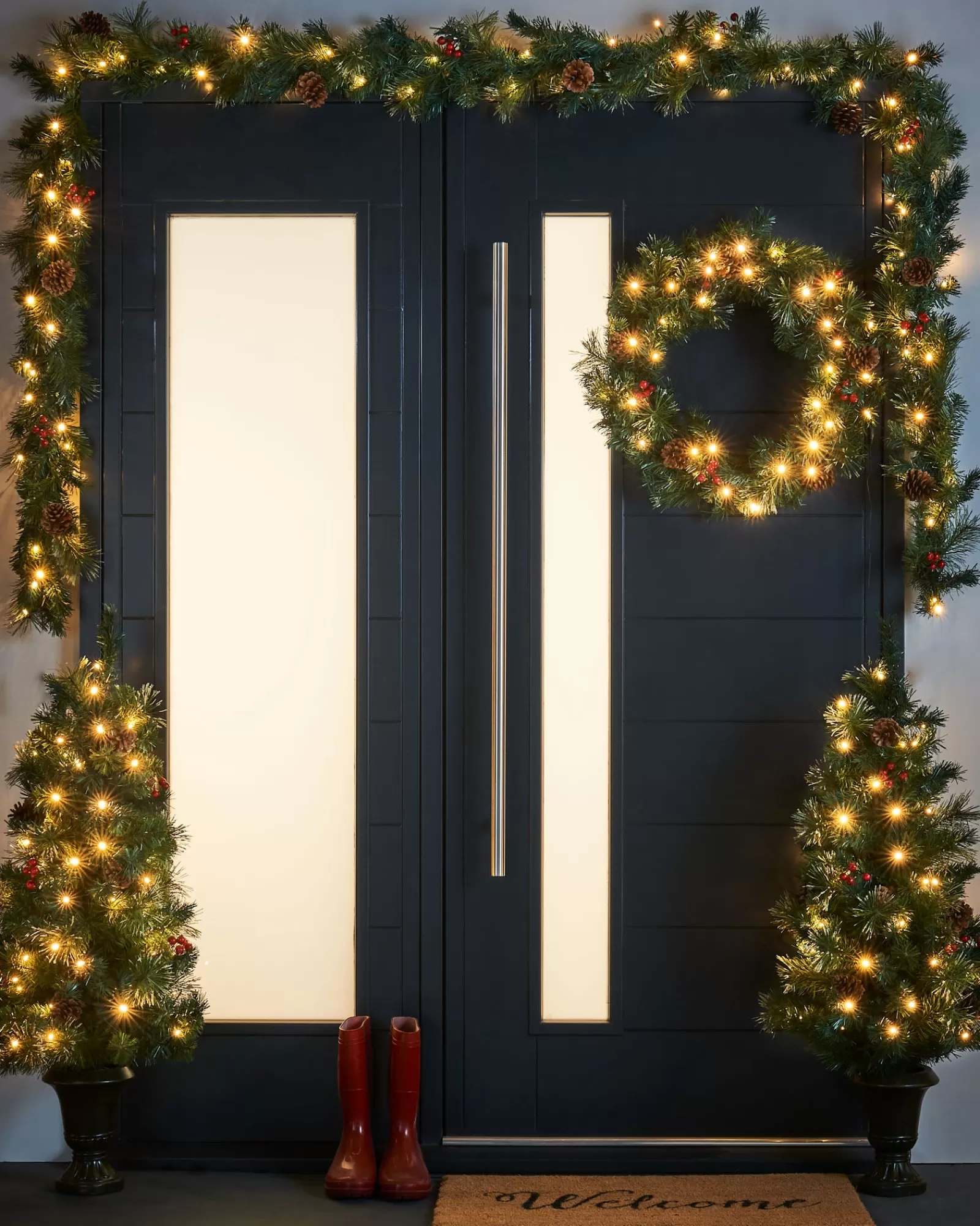 WeRChristmas Tree Silhouettes | Decorated Wreaths^Pre-Lit Decorative Christmas Trees, Wreath & Garland Bundle