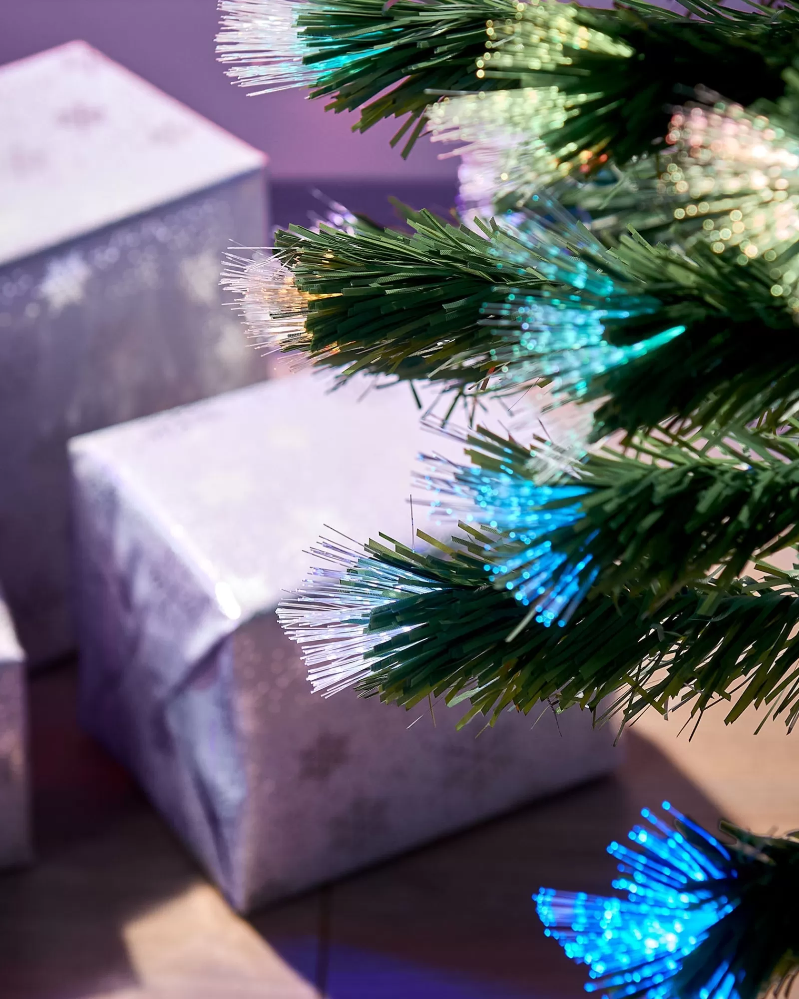 WeRChristmas Budget Christmas Trees | Fibre Optic Christmas Trees^Pre-Lit Fibre Optic Christmas Tree With Tree Topper, 7 Ft