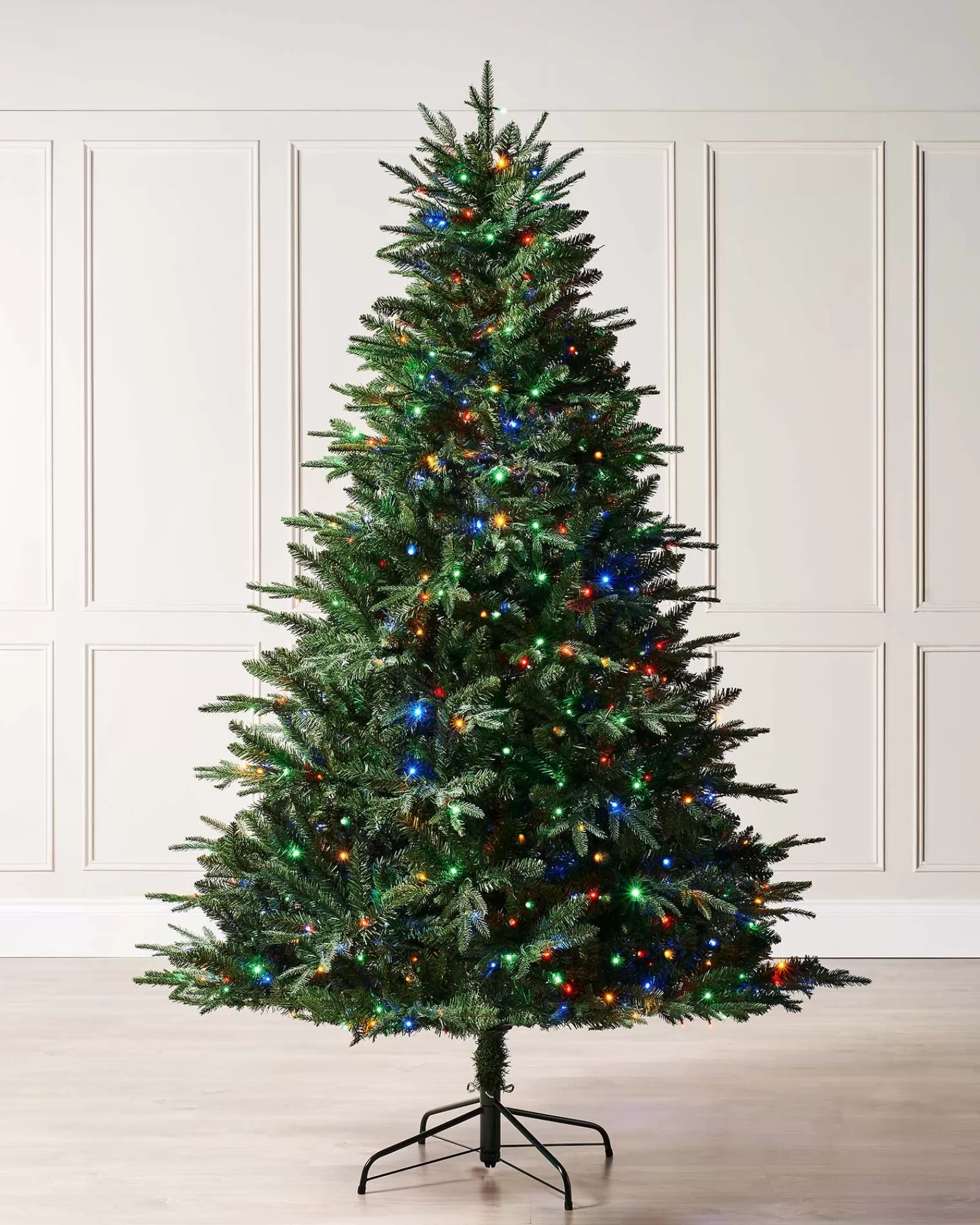 WeRChristmas Premium Christmas Trees | Pre Lit Christmas Trees^Pre-lit Grand Alaskan Fir Christmas Tree, Dual Multi Colour, 7 Ft
