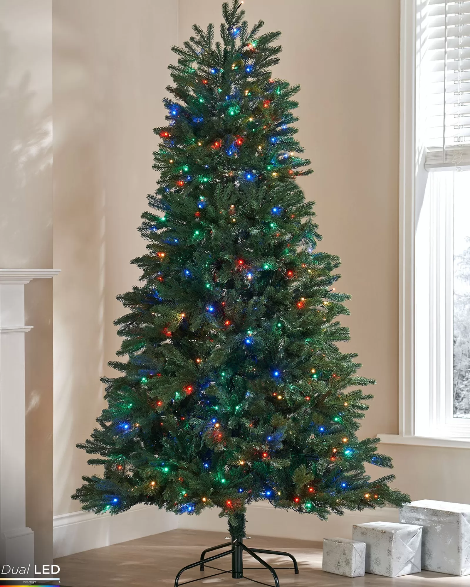 WeRChristmas Pre Lit Christmas Trees^Pre-Lit Mixed Pine Christmas Tree With Remote Control Lights, 7 Ft