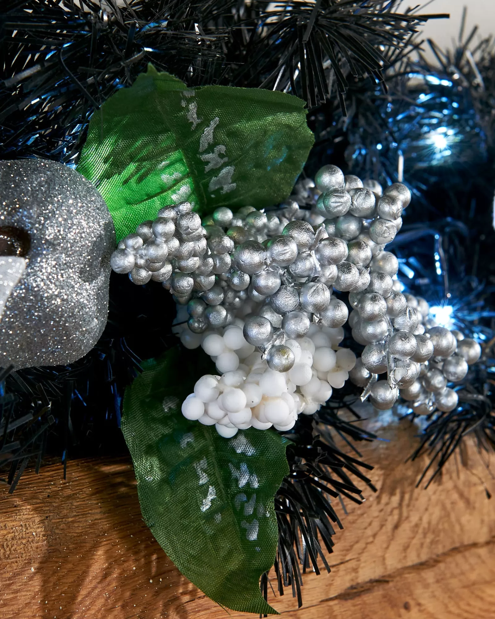 WeRChristmas Pre Lit Garlands | Decorated Garlands^Pre-Lit Multi-Function Decorated Garland, Black/Silver, 9 Ft