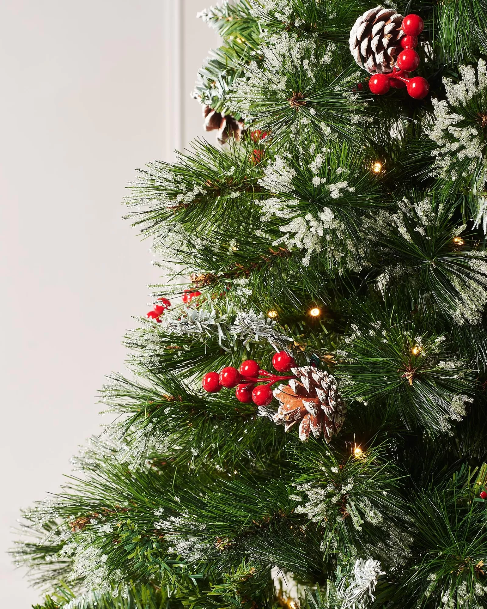 WeRChristmas Snow Flocked Christmas Trees | Pre Lit Christmas Trees^Pre-Lit Victorian Frosted Berries & Pinecones Christmas Tree, 7 Ft
