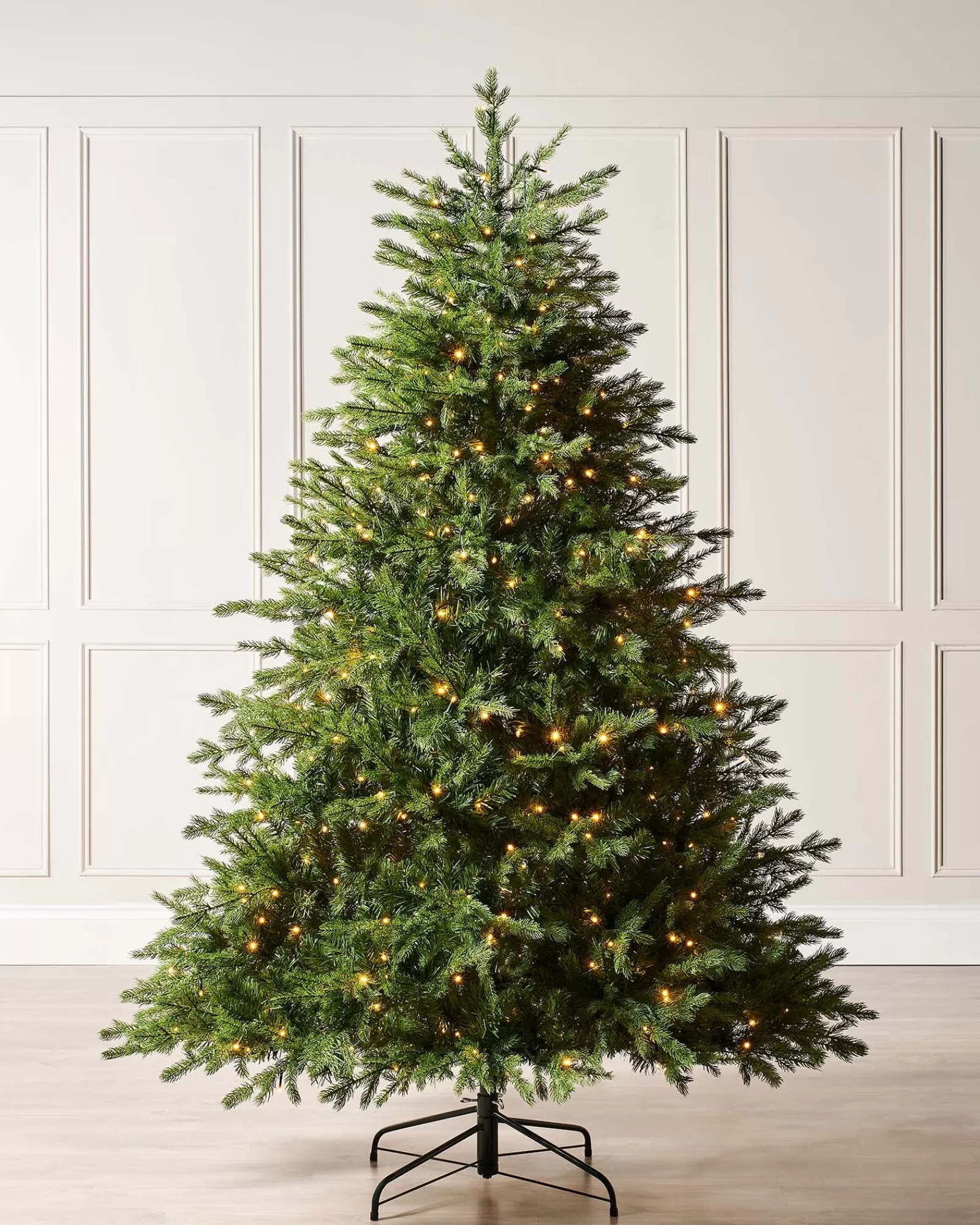 WeRChristmas Premium Christmas Trees | Pre Lit Christmas Trees^Pre-Lit Windsor Fir Christmas Tree, Dual Multi Colour, 7 Ft