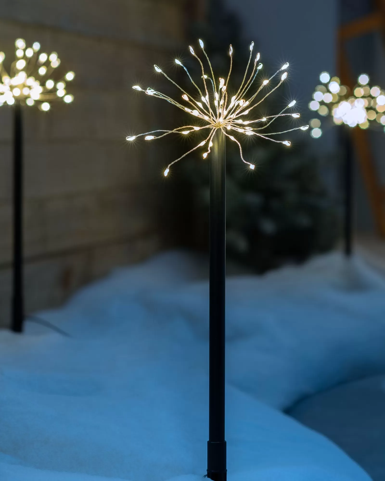 WeRChristmas Pathway Lights^Set Of 4 Exploding Firework Pathway Stake Lights, 44 Cm