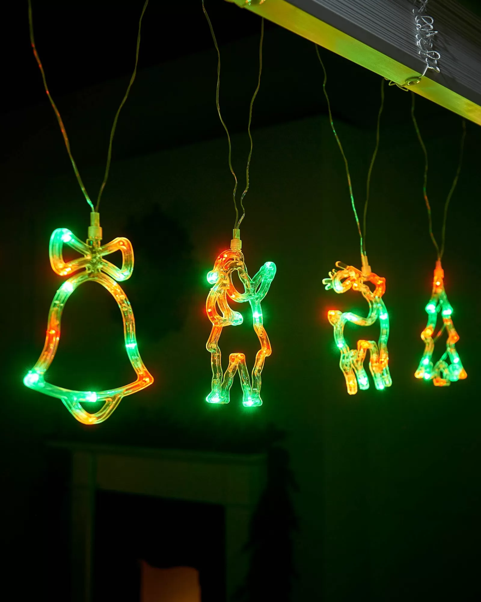 WeRChristmas Window Silhouettes | Christmas Characters^Set Of 6 Characters Rope Light Silhouette, Green, 5 M