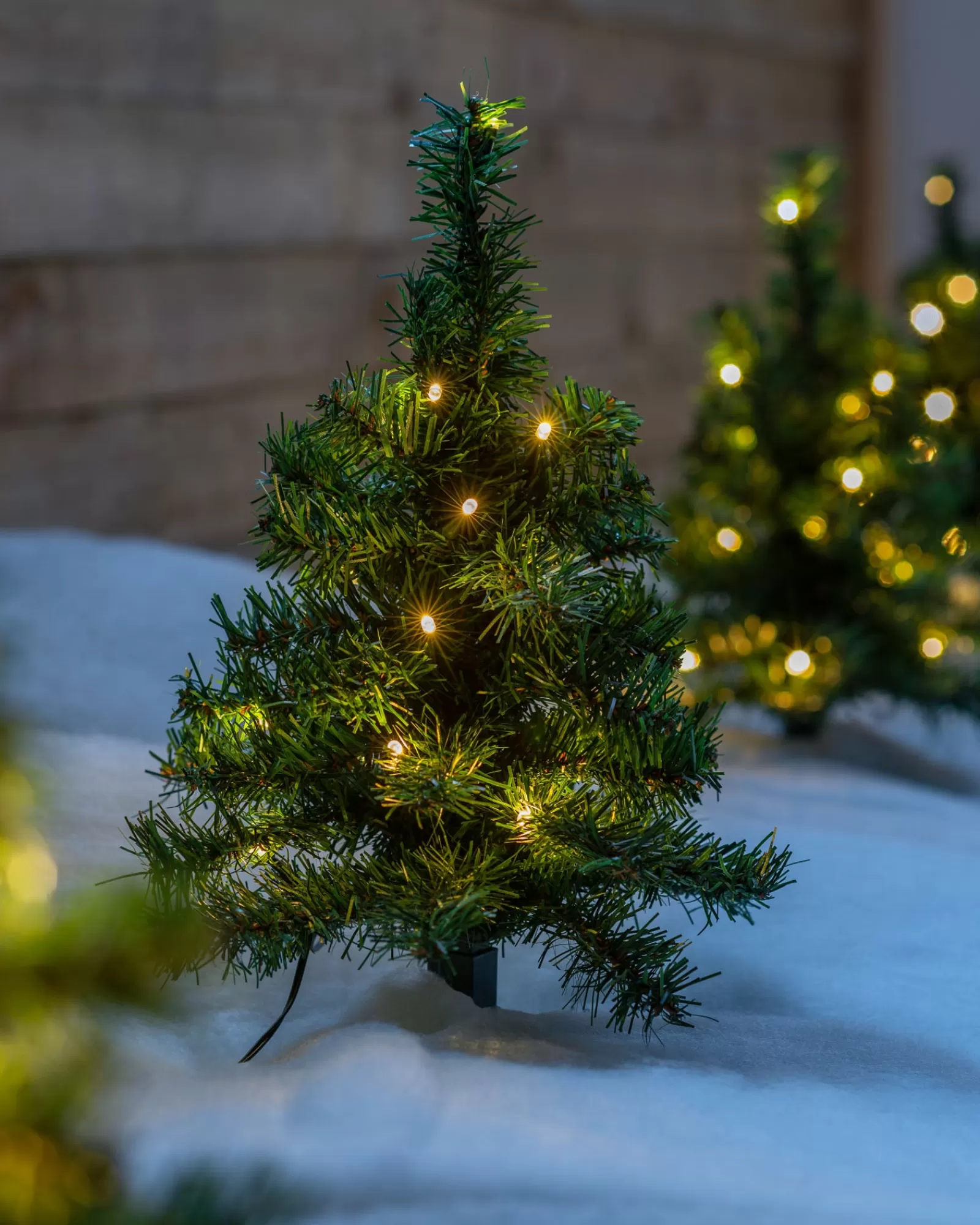 WeRChristmas Pathway Lights^Set Of 6 Christmas Tree Pathway Stake Lights, 30 Cm
