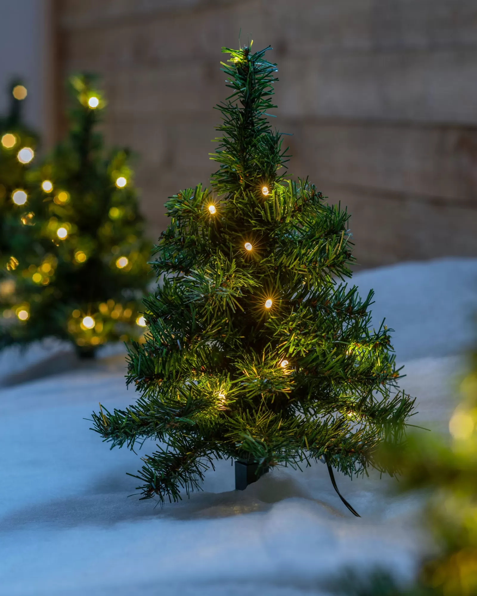 WeRChristmas Pathway Lights^Set Of 6 Christmas Tree Pathway Stake Lights, 30 Cm